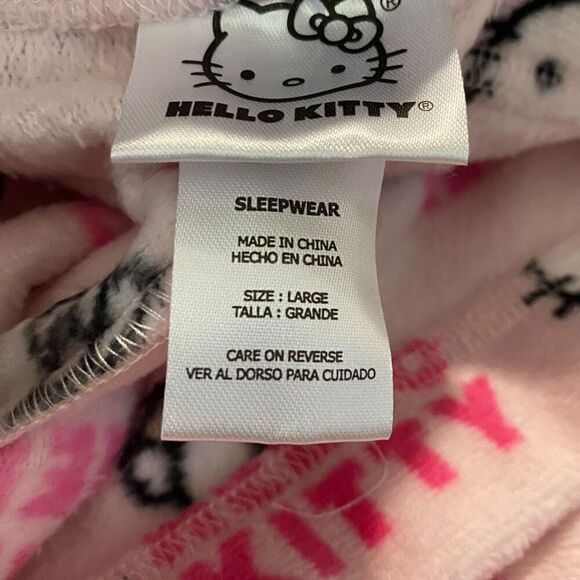 Hello Kitty Sanrio All Over Fuzzy Soft Touch Pajama Pants Womens size Large New - Picture 9 of 9
